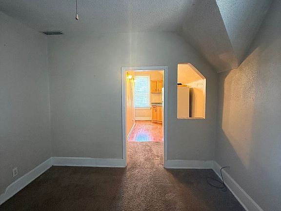 4th image of 1419 Lipan St APT 3