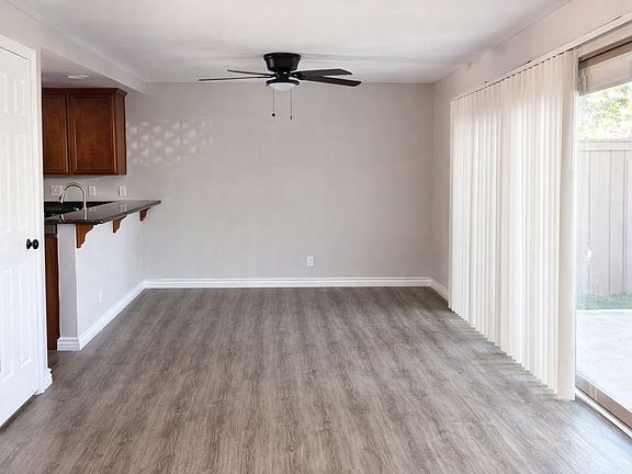 4th image of 1112 S Cypress Ave APT 2