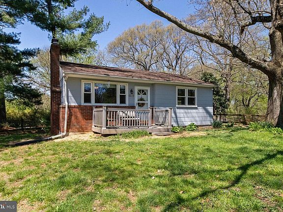 3rd image of 6139 Deer Park Rd