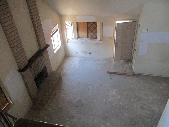 Additional Living Room