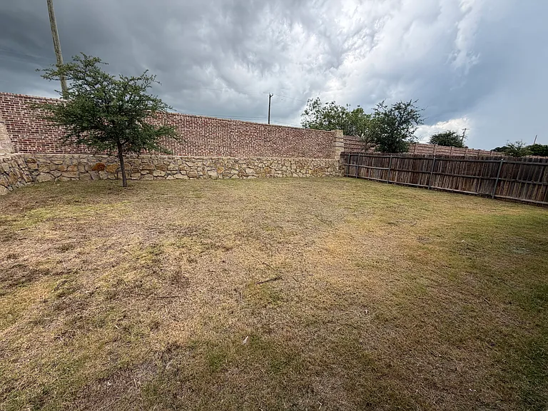 2340 Goodnight Ranch Dr — Photo 28