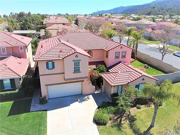 2nd image of 3695 Huxley Cir