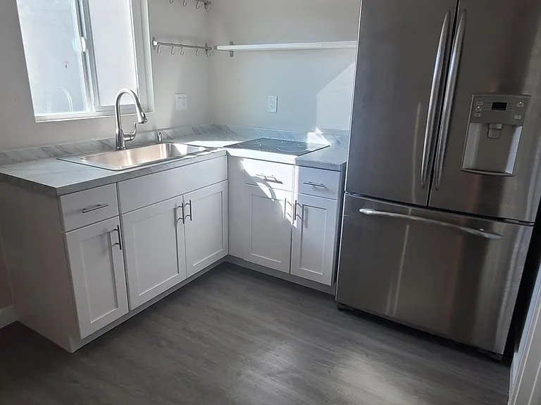3765 Winona Ave #A — Photo 9