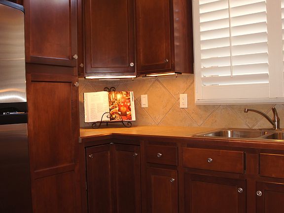 Tiled Counter and Backsplash