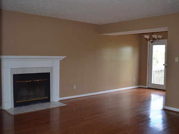 3rd image of 4764 Brierley Dr