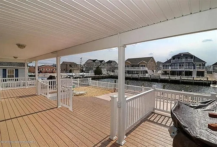 1881 Compass Ct photo 1