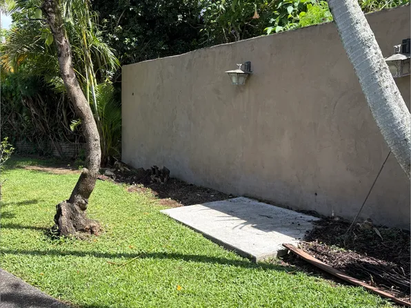(undisclosed Address), Haiku, HI 96708