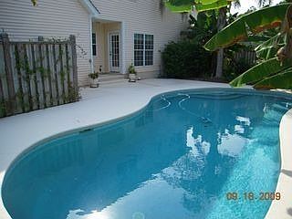 1st image of 108 Hanging Moss Dr