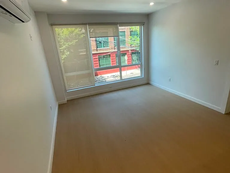 74 Webster St #2F — Photo 3