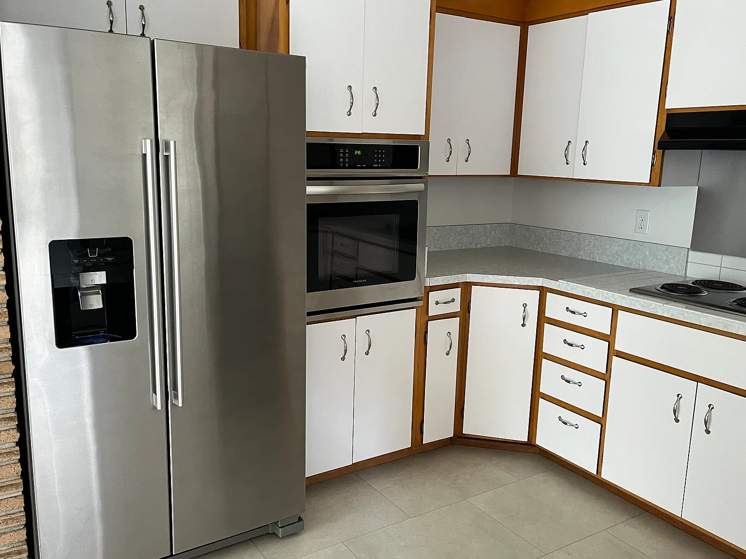 3 bed, 1144 sqft, $2,200 — Photo 4