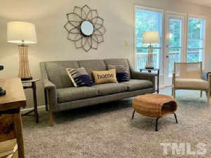 1st image of 206 McGregor Dr #206