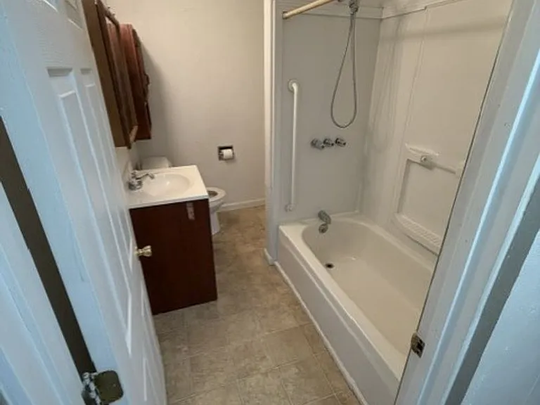 815 W 1st St #1-4 — Photo 7