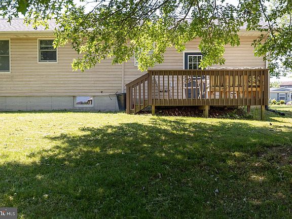 5th image of 3723 Mountain Shadow Dr