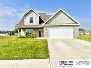 1108 Valley View St, Valley, NE 68064