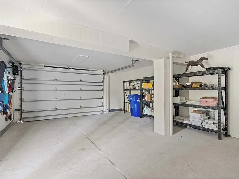 350 Firehouse Ct — Photo 47