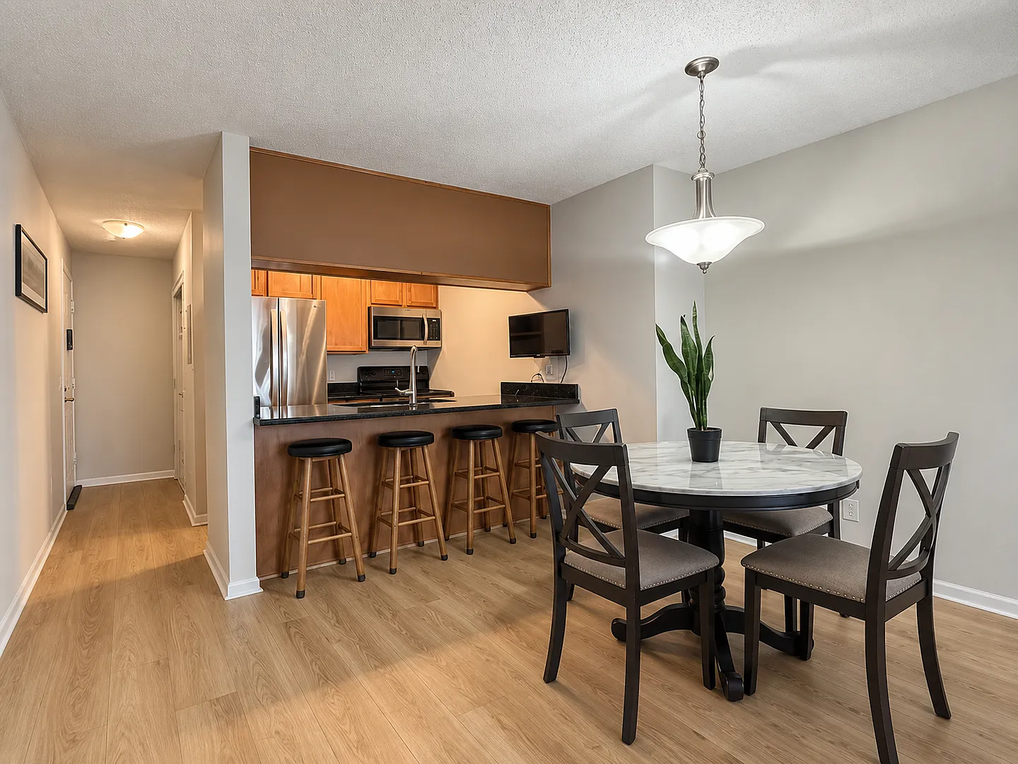 520 Ridgewood Ave — Photo 4