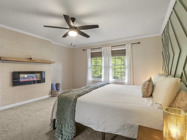 2541 Cross Winds Ln — Photo 25