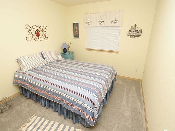 2nd guest bedroom