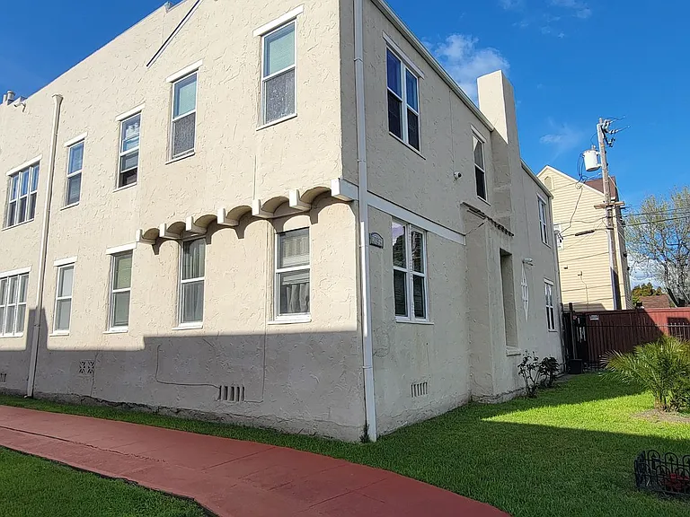The Palms on Seminary — Photo 8