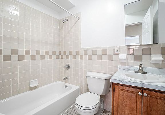 4th image of 612 Wales Ave #3