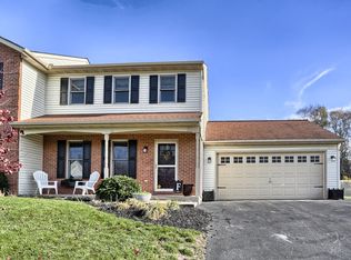 21 Rolling Hill Dr, Lititz, PA 17543