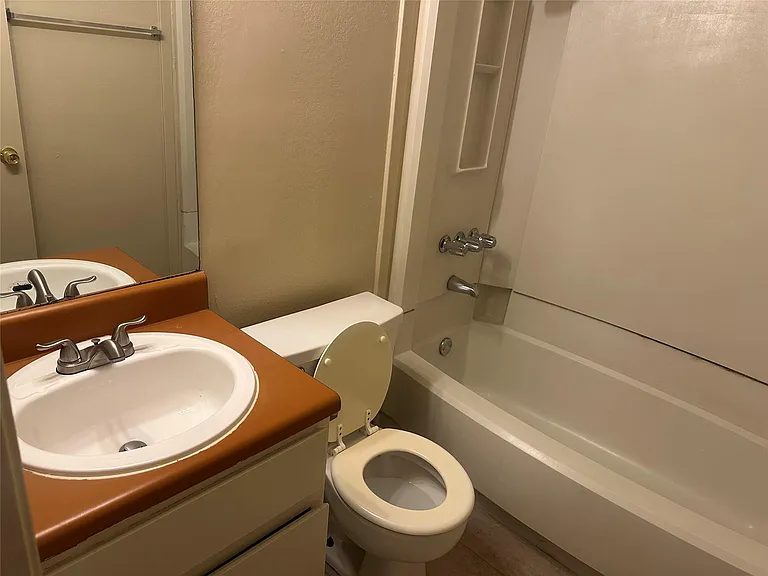 2602 S Bagdad Rd #A — Photo 12