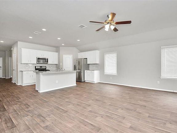 4th image of 4506 Verona Hls