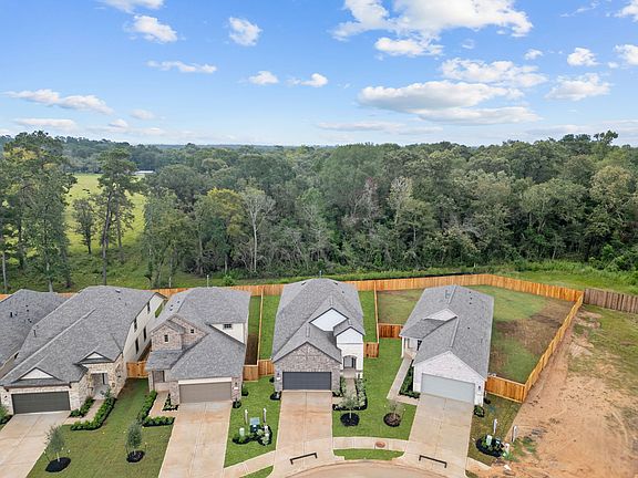 An additional view of your home, lot and neighborhood.