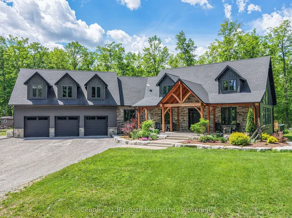 3082 Fairgrounds Rd, Severn, ON L3V 0Y2