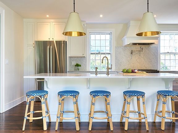 5th image of 33 Milk St