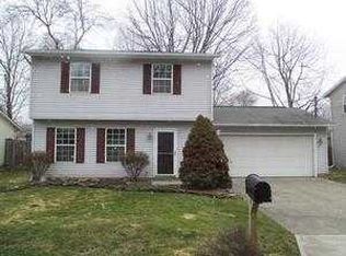 4865 Lakeview Dr, Mentor, OH 44060