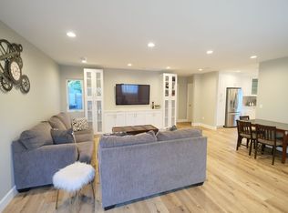 15848 Osborne St, North Hills, CA 91343