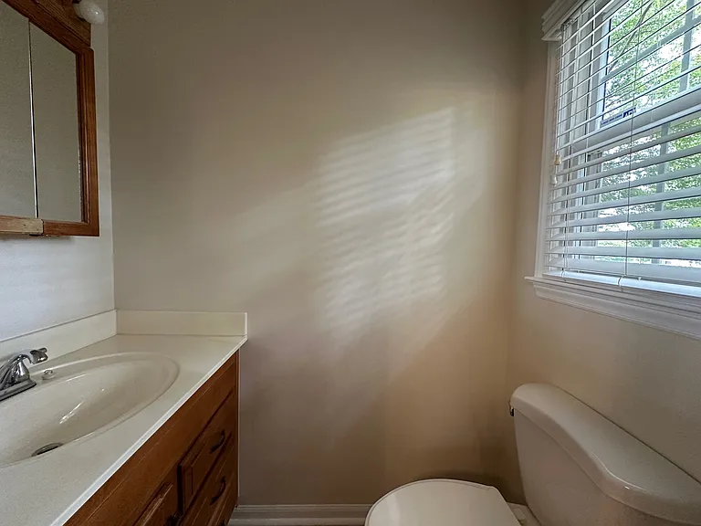 924 Chalet Dr — Photo 20