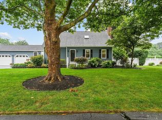 30 Brookside Ct, Seekonk, MA 02771