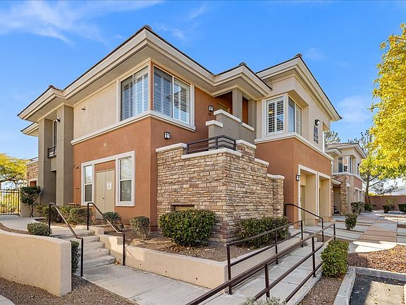 2nd image of 660 Peachy Canyon Cir Unit 201