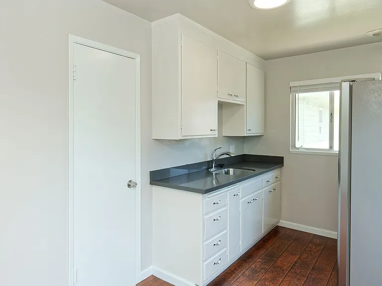 3405 Dimond Ave — Photo 21
