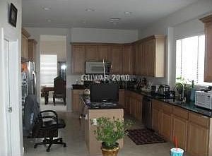 5th image of 7228 Queens Crescent St