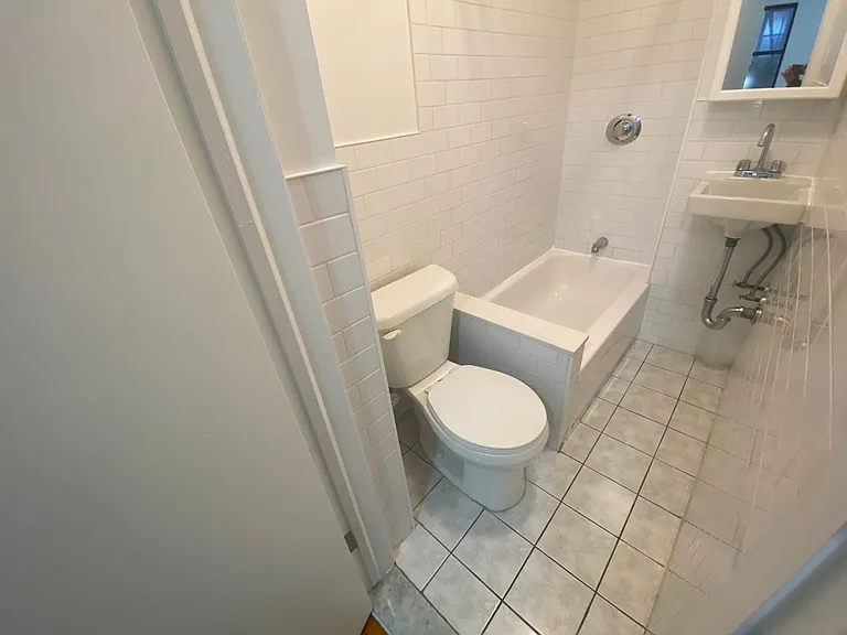 21 Jones St #2 — Photo 5