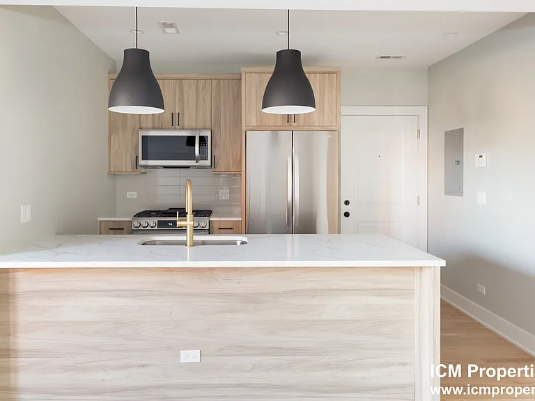 2530 N Campbell Ave #1 — Photo 1