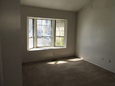 5th image of 1728 W Crystal Rock Ave