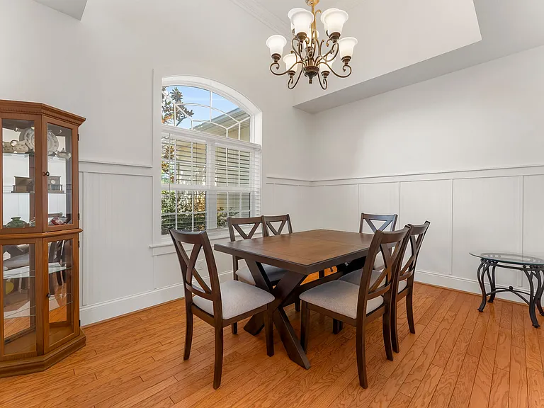 102 Sunset Cir — Photo 8