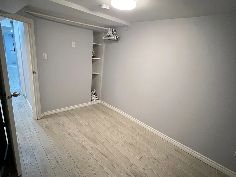 102 Barton Ave #BASEMENT — Photo 10