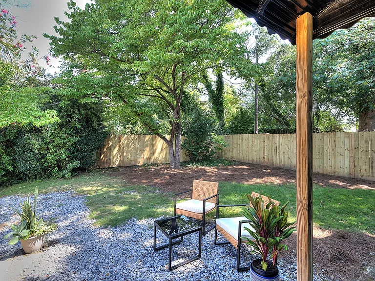 534 Wofford St — Photo 29