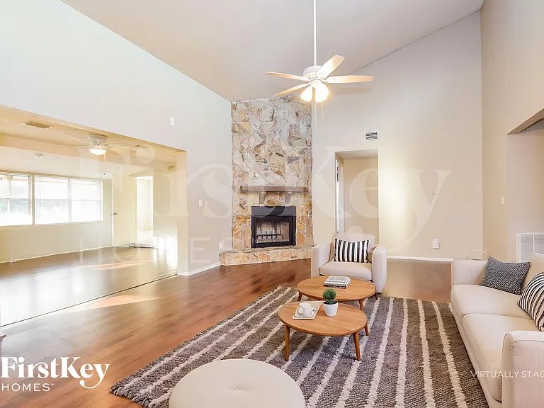 6708 Timberlane West Dr — Photo 5