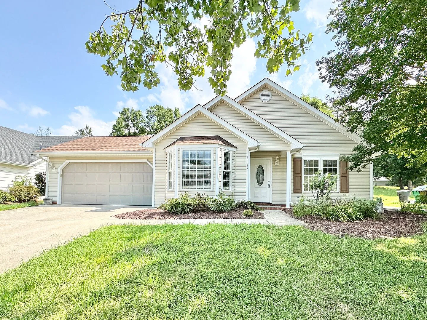 Adorable 3 Bedroom Home in High Point! — Photo 1