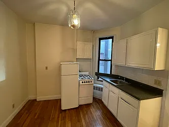 Rented by Century 21 Premier 