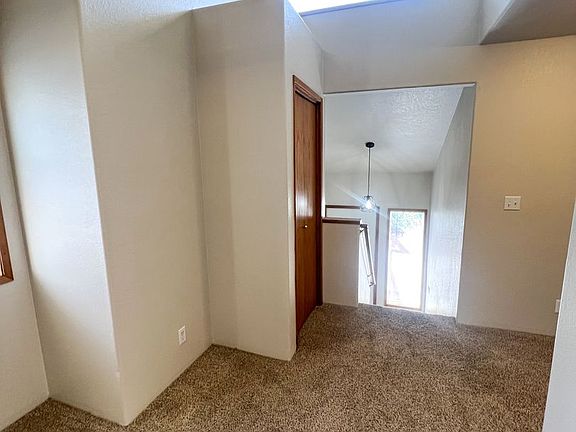 4th image of 5505-5507 N Hills Dr #5509