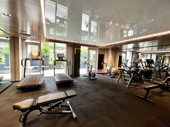 505 West 43rd Street image 14 of 16