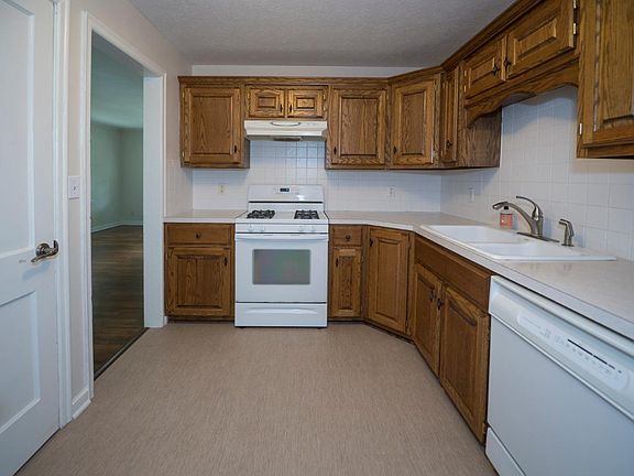 5th image of 2124 S 61st Ave