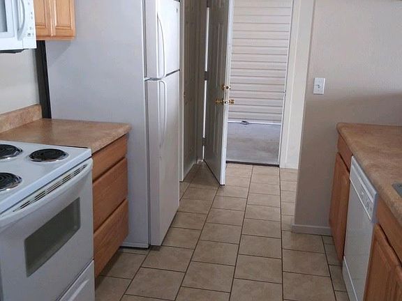 5th image of 822 E Pioneer Ave APT 211